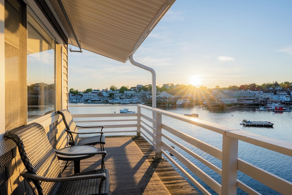 Boothbay Harbor Oceanside Inn - photo 14