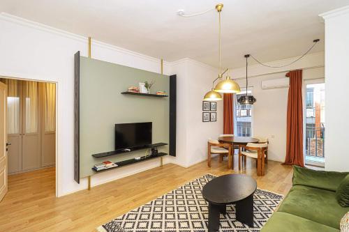 Modern Central Apt Near Stamba By Wehost — 4-Star Luxury Hotel in Tbilisi, Georgia