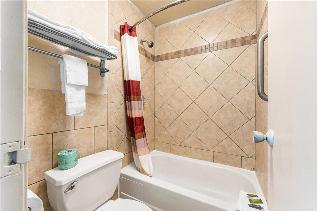 Econo Lodge Charlotte Airport - photo 33