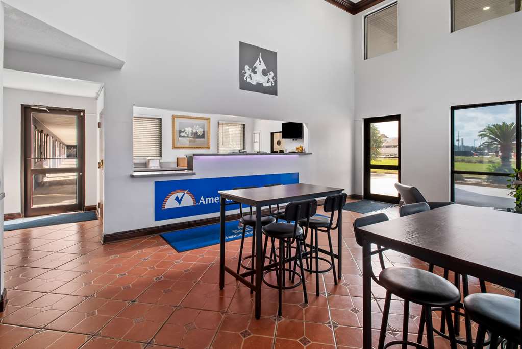 Americas Best Value Inn Gonzales - photo 8