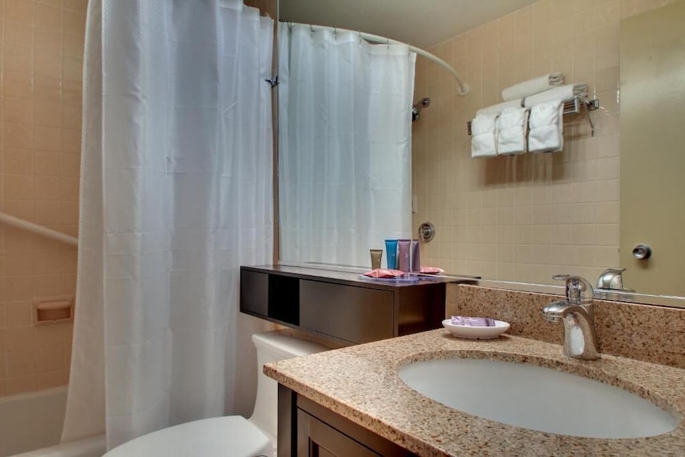 Historic Concord Suites - photo 15