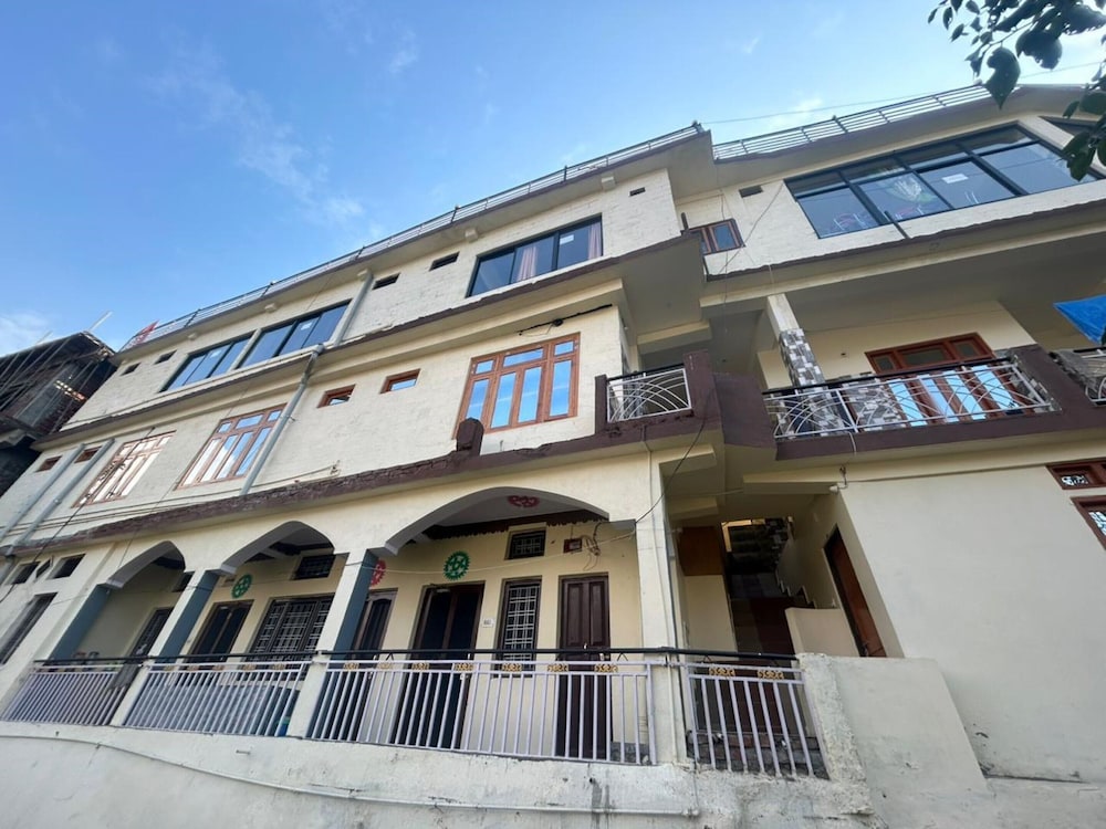 Goroomgo Royal Sainik mando in Uttarkashi, India