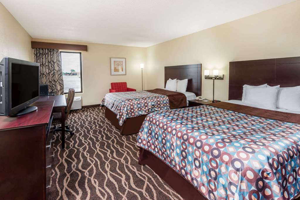 Days Inn & Suites by Wyndham Casey - photo 11