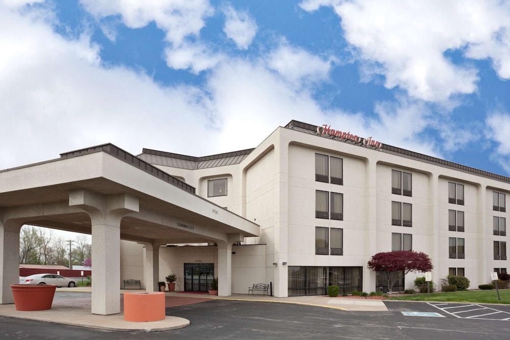 Hampton Inn St. Charles St. Peters - photo 56