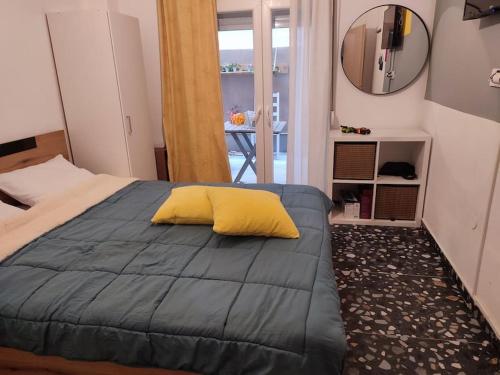 Modern Urban Host with Private Courtyard — 4-Star Luxury Hotel in Thessaloniki, Greece