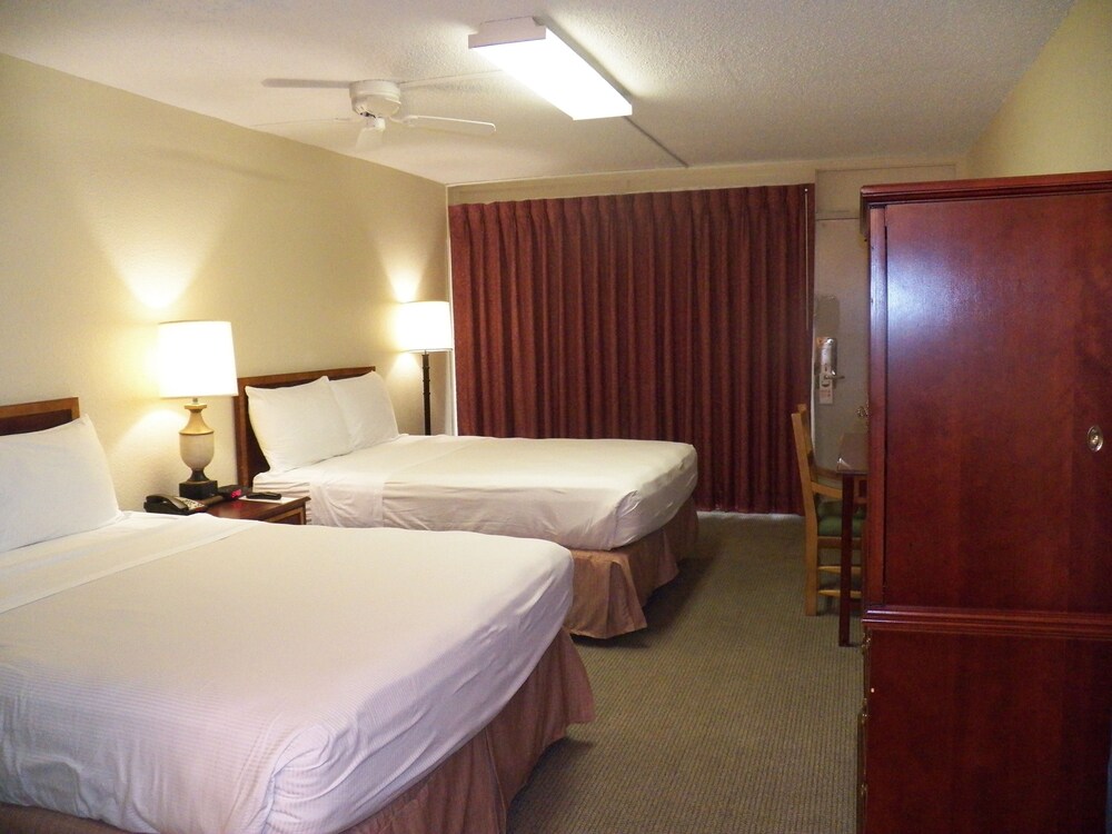 University Inn College Station - photo 13