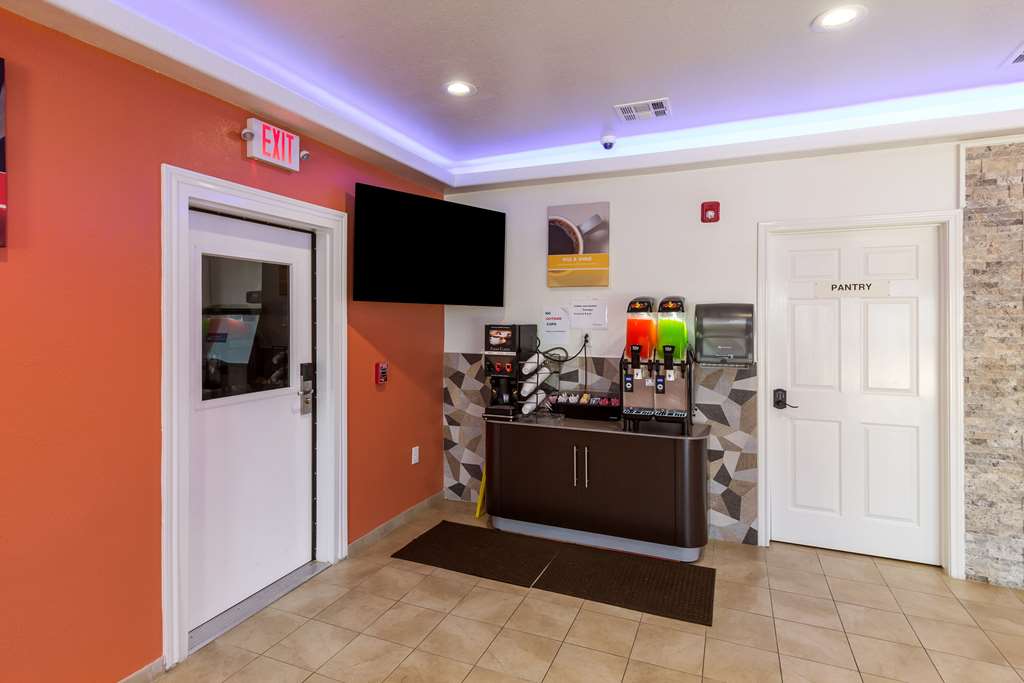 Motel 6 Houston TX North - photo 30