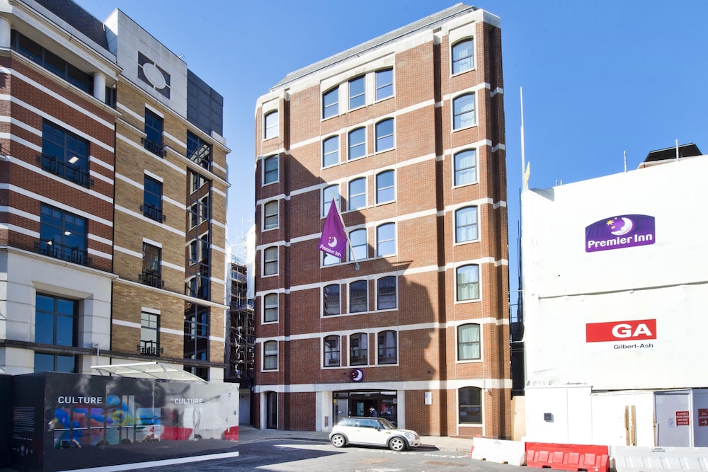 Premier Inn London Farringdon Hotel