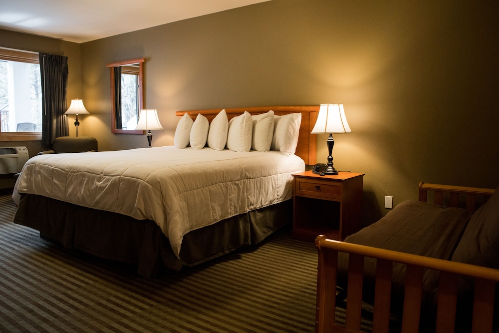 Silver Moon Inn - photo 27