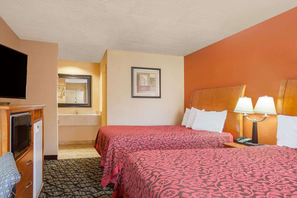 Days Inn by Wyndham Centerville - photo 7