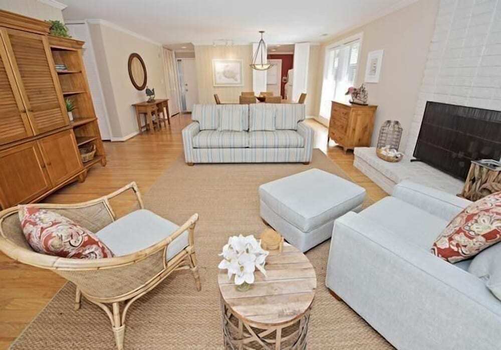 64 Fairway Lane at the Sea Pines Resort - photo 12