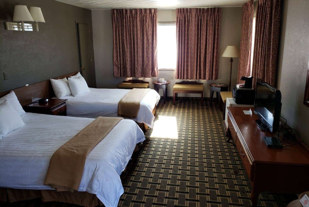 Travelodge By Wyndham Evanston - photo 5