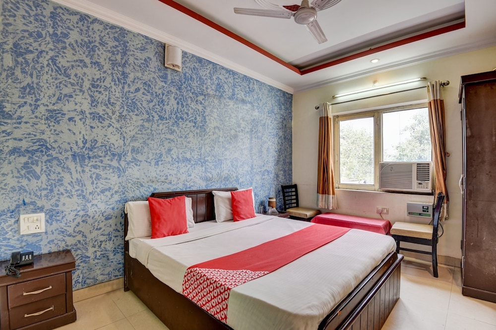 OYO 4073 Hotel Esskay in Haldwani, India