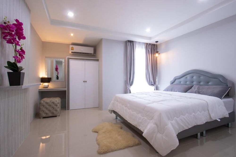 51 Suanplu Residence