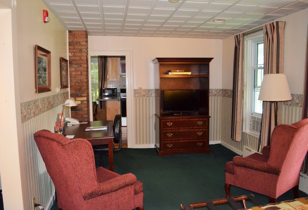 Maple Terrace Motel - photo 35
