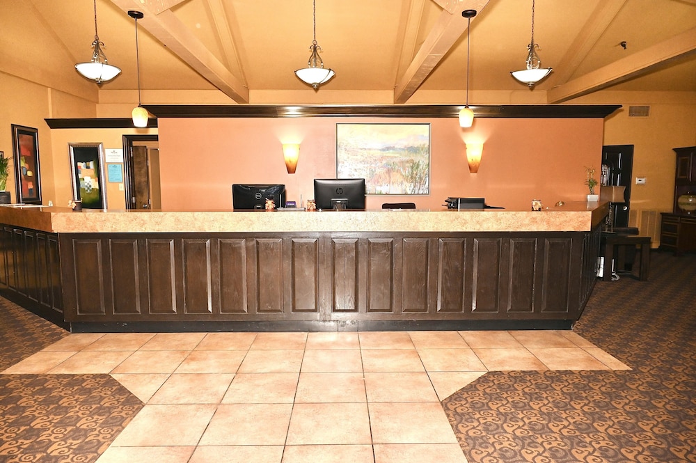 Fortune Inn And Suites Newport - photo 11