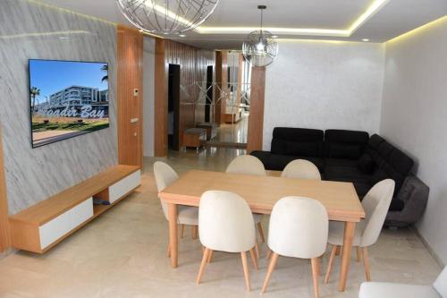 AGADIR BAY Appartement de haut standing 140m2 — 4-Star Luxury Hotel in Agadir, Morocco