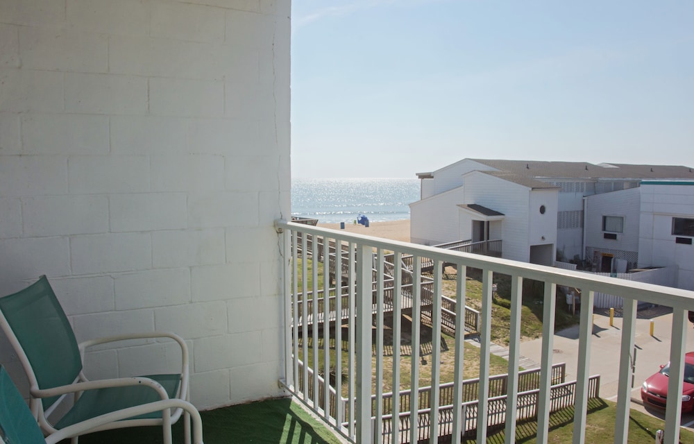 John Yancey Oceanfront Inn - photo 53