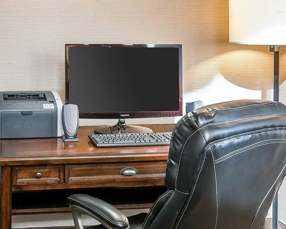 Bluffton Inn & Suites By IHG - photo 20