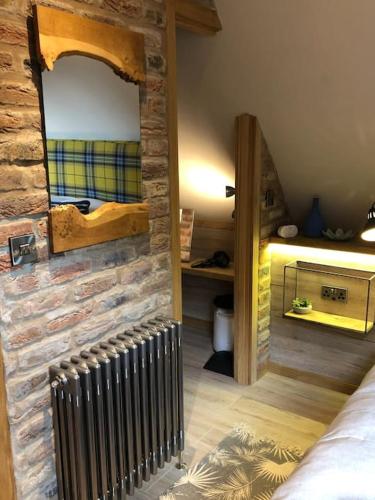 The Old Maple Lodge Luxury Private Annex with a view in rural setting