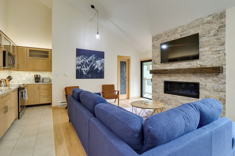 Ski Retreat: Keystone Resort Condo w Heated Pool - photo 3