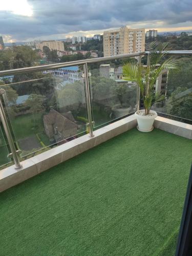 Unique 2BR with skyview top roof pool GYM