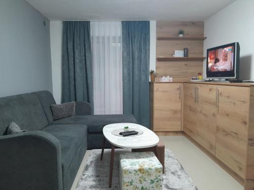 Apartmani BET Gradačac 1 Maj broj 24 — 4-Star Luxury Hotel in Gradacac, Bosnia and Herzegovina