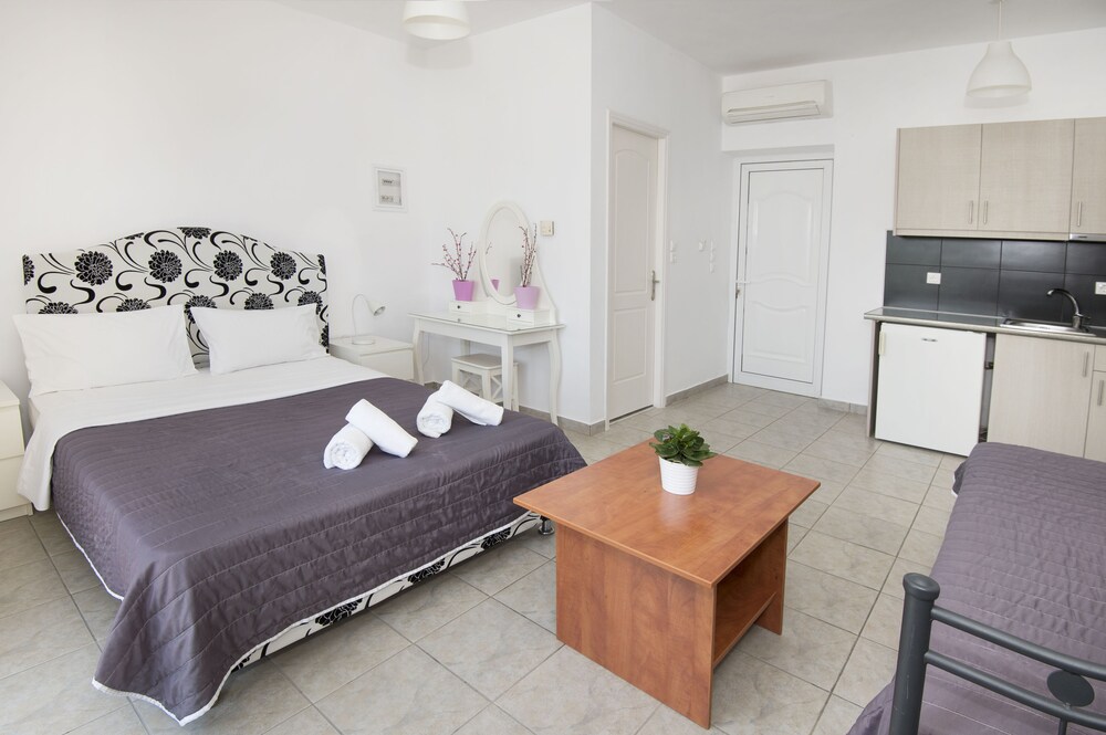 Panorama Hotel — Kymi — photo 4