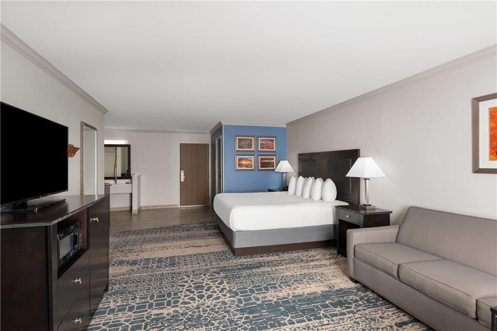 La Quinta Inn & Suites by Wyndham Moab - photo 17