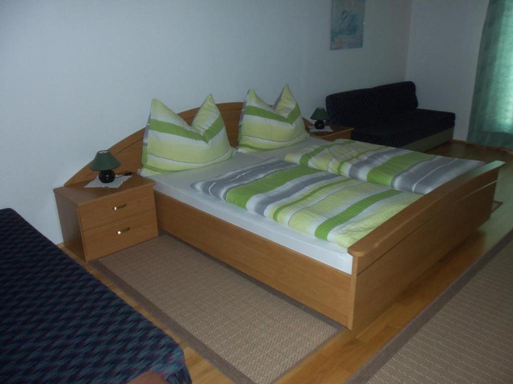 Obstbau und Gästezimmer Stani — hotel in Kitzeck Im Sausal