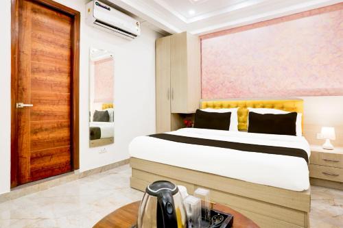 Super Townhouse Eden Garden Zirakpur