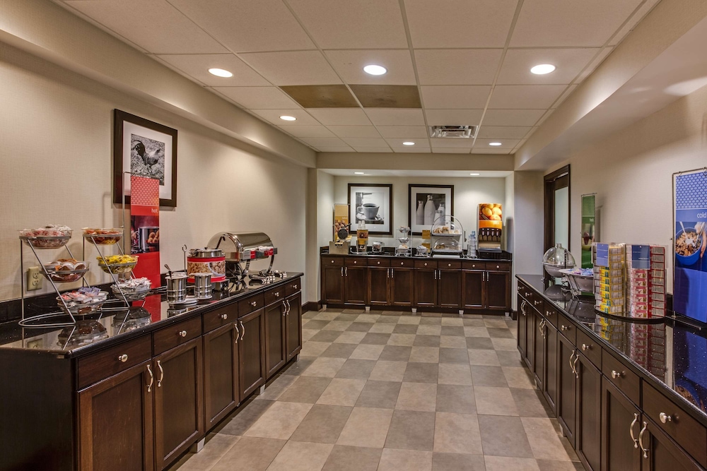 Hampton Inn Clearfield - photo 20