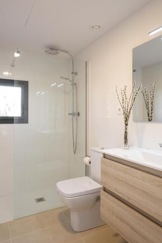 Apartaments La Rosella — 4-Star Luxury Hotel in Roses, Spain