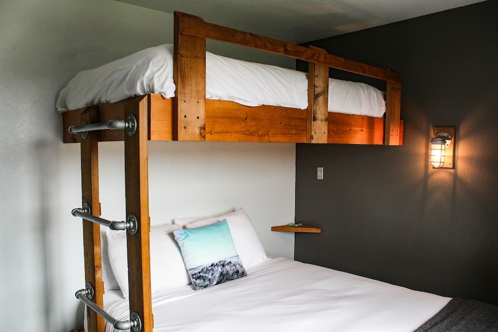 Adrift Hotel - photo 18