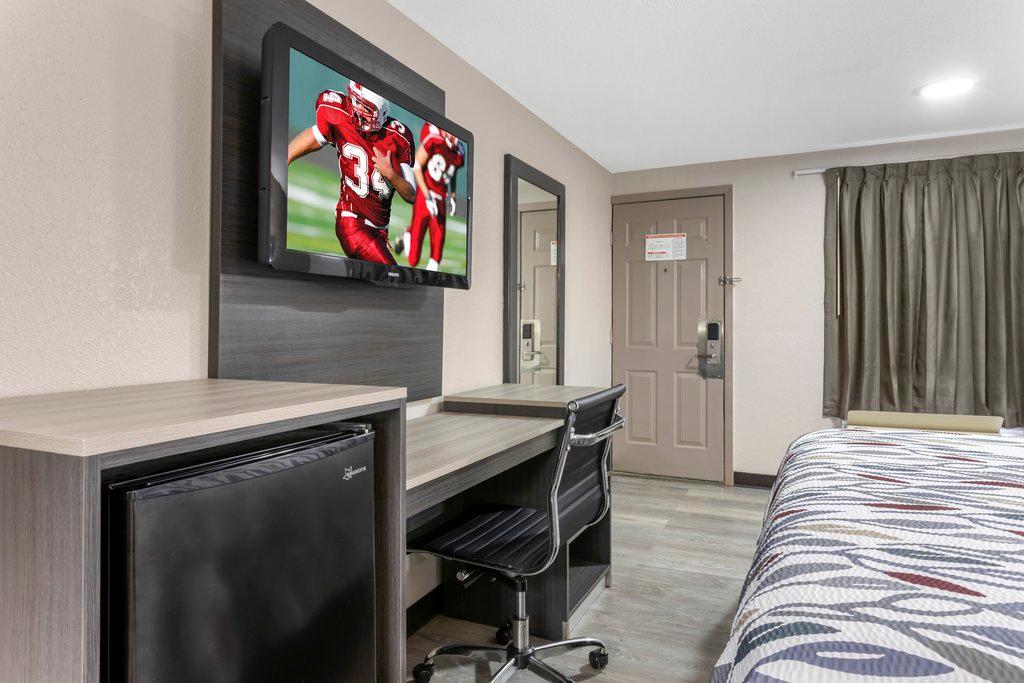Red Roof Inn Hope - photo 33
