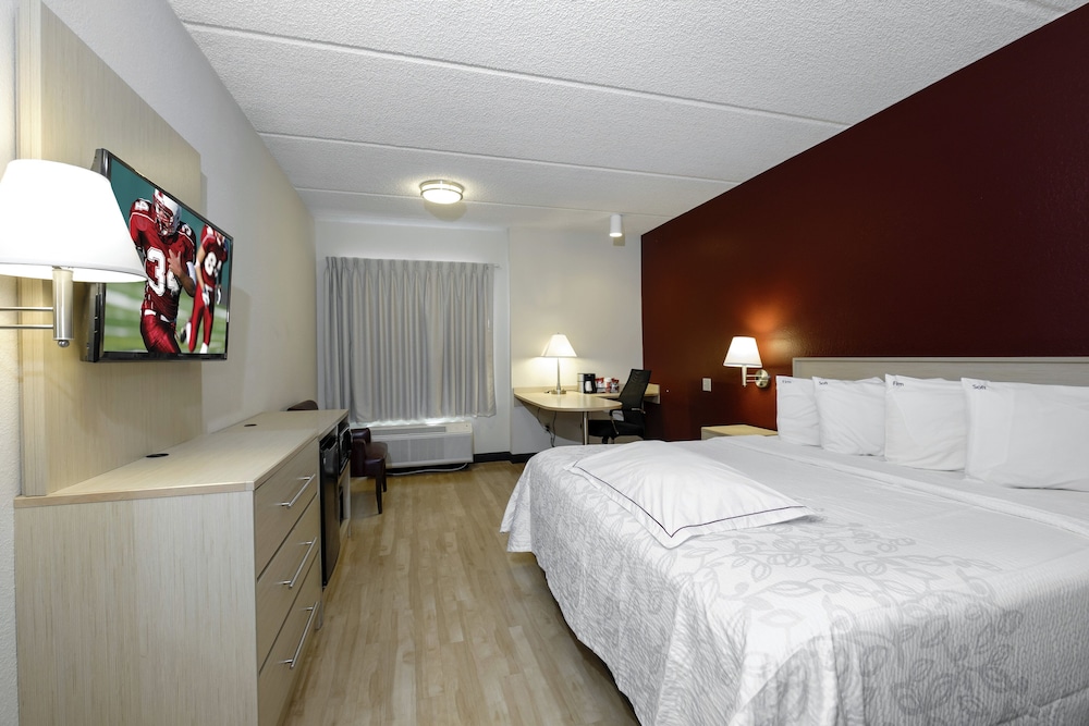 Red Roof Inn PLUS Gainesville - photo 34