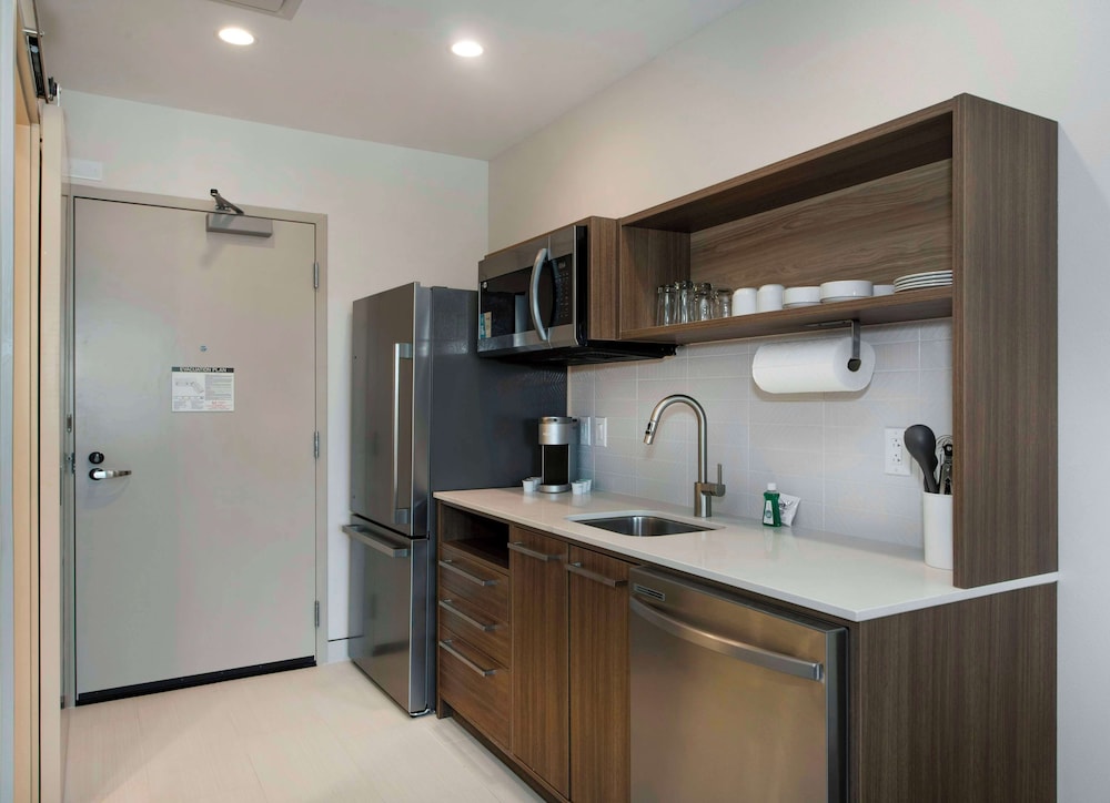 Home2 Suites by Hilton Lumberton - photo 11