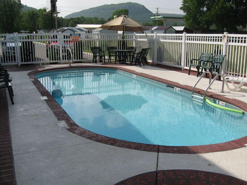 Mountain Inn & Suites Dunlap - photo 16