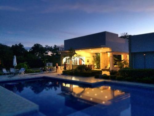 Casa Tótem inmersión inolvidable en la naturaleza — 4-Star Luxury Hotel in Apulo, Colombia