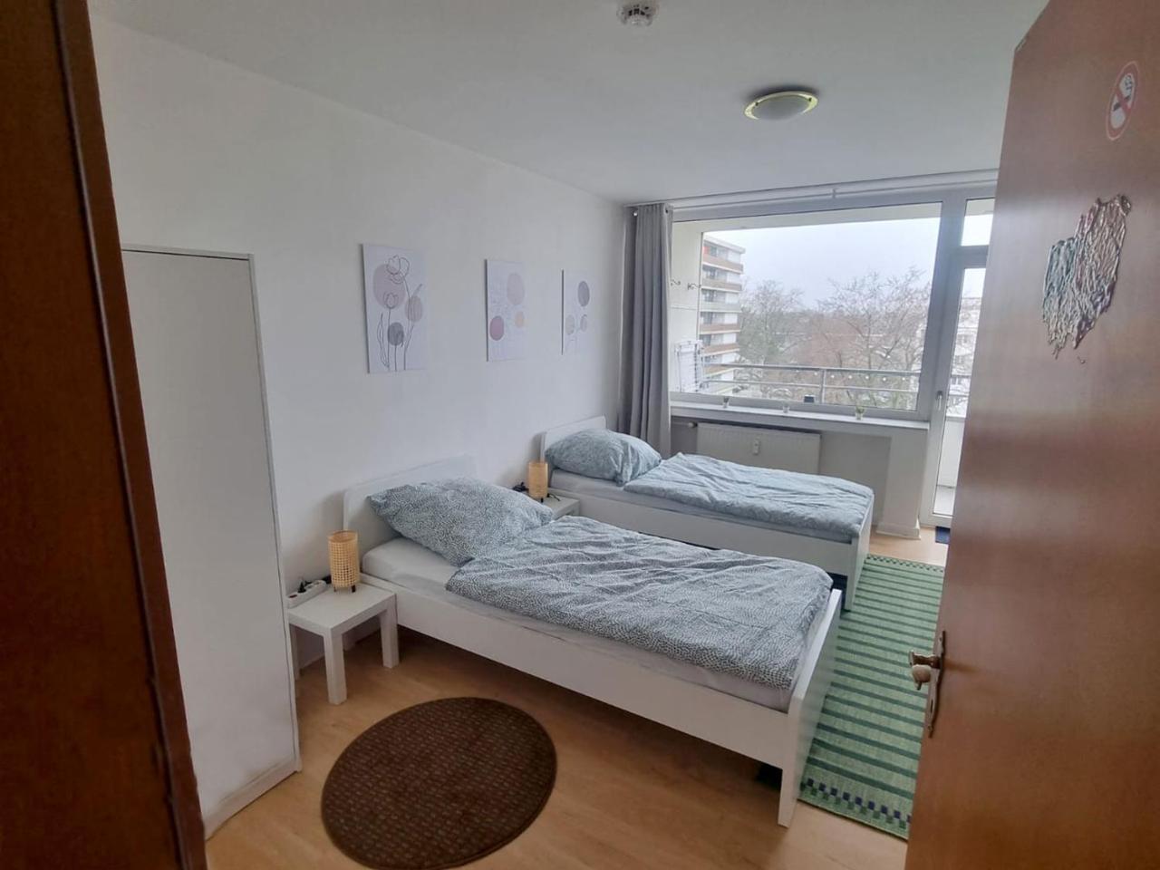 Apartment with Balcony in Mönchengladbach — Moenchengladbach — photo 3