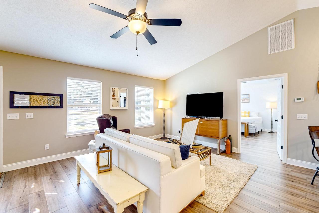 Ocean’s Shimmer Sanctuary in Panama, United States