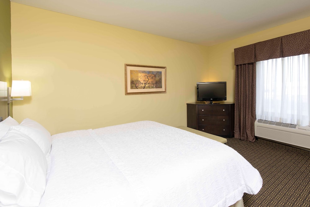 Hampton Inn & Suites Danville - photo 5