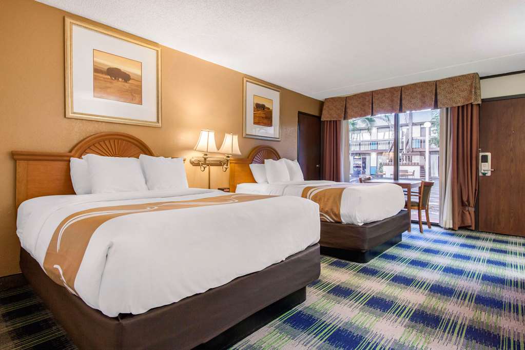 Quality Inn Arkansas City North - photo 9