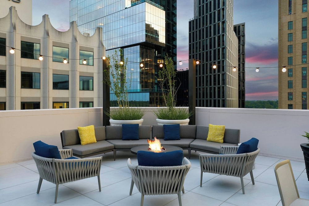 Residence Inn by Marriott Bethesda Downtown - photo 30