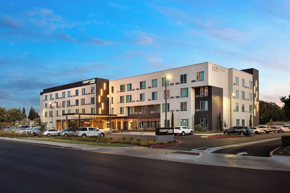 Courtyard by Marriott Fresno Clovis - last minute hotel in Clovis