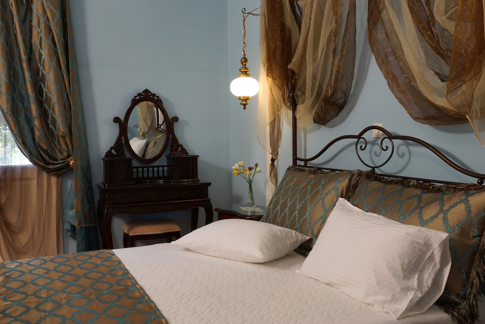 Athens Family Apartments — 4-Star Luxury Hotel in Athens, Greece