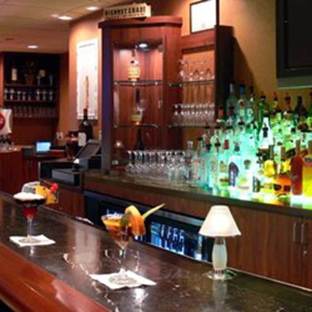 DoubleTree by Hilton Newark Penn Station - photo 43