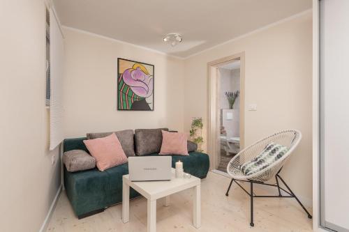 Moa Casa apartment with FREE parking