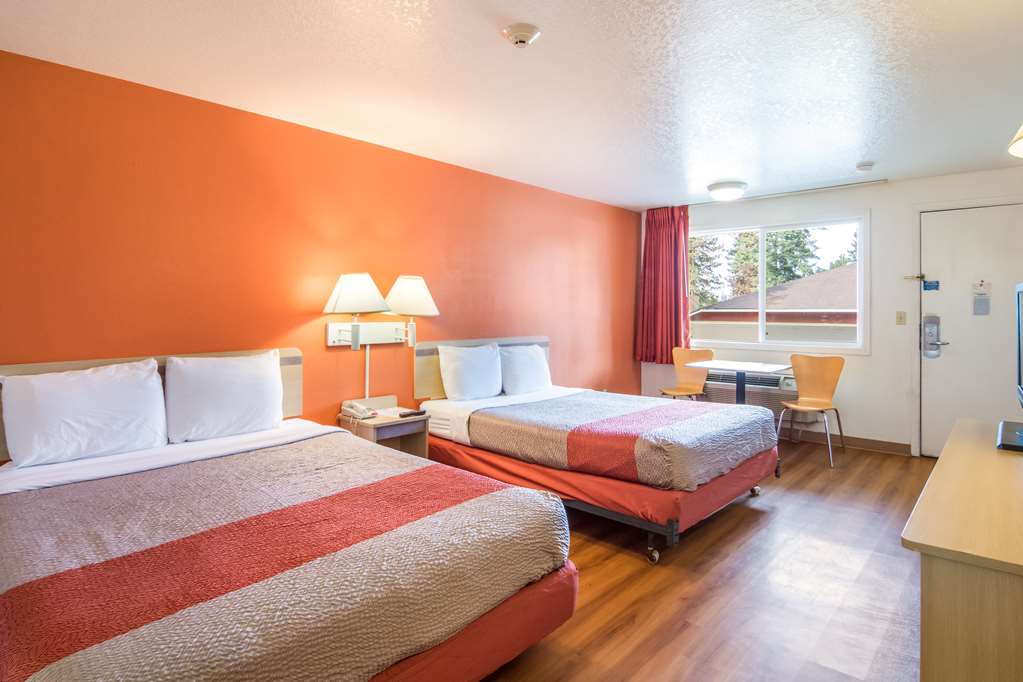 Motel 6 Vancouver WA - photo 14
