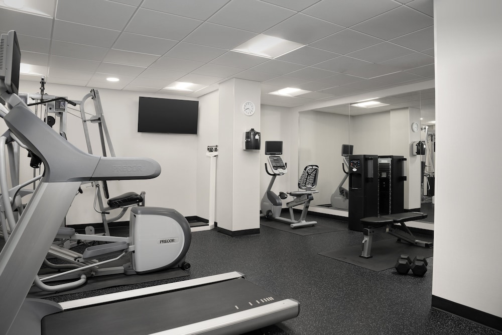 Holiday Inn Express Alexandria Fort Belvoir - photo 29